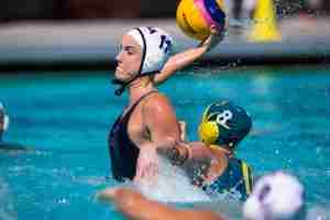 HIGHLIGHTS: U.S. Women Advance, Coach Rapped for Cap Tug